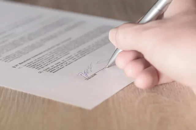 contract, signature, lease, disposal, contract, contract, contract, contract, contract, signature, signature, lease. Five work lines to test in a UK programmatic agency contract